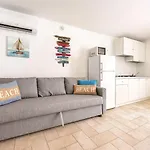 بيت للعطل Marina House