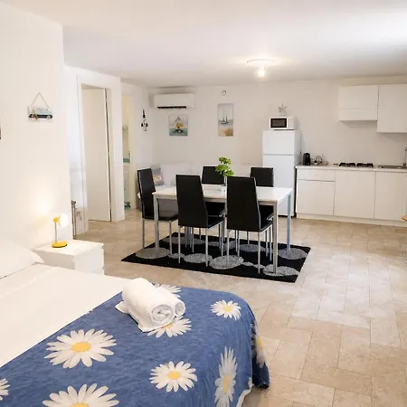 Marina House Дом отдыха Линьяно-Саббьядоро